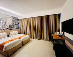 Hotel Avira (Makassar, Indonesia)