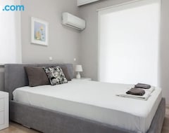 Casa/apartamento entero Modern Luxury 2 Bedroom Apt In Agios Dimitrios (Faliro, Grecia)