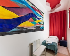 Aparthotel Villa Teocrito, Piscina & Mare (Avola, Italija)