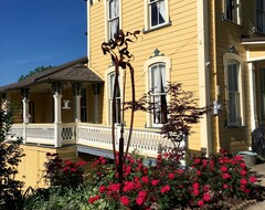 Koko talo/asunto Historic 19th Century Home In Quaint Deersville. (Cadiz, Amerikan Yhdysvallat)