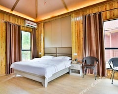 Resort/Odmaralište Caoxi Hepan Resort (Jingan, Kina)