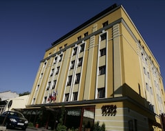 Khách sạn Opera Plaza Hotel (Cluj-Napoca, Romania)