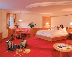 Khách sạn Hotel Central (Welschnofen - Karersee, Ý)