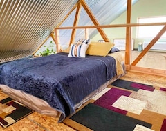 Casa/apartamento entero Cozy Cabin With Hottub, Riverfront (Buhl, EE. UU.)