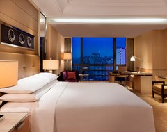 Guangzhou Marriott Hotel Tianhe (Guangzhou, China)