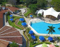 Casa/apartamento entero Casa Con Lago Y Campo De Golf (Santander de Quilichao, Colombia)