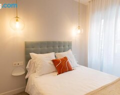 Koko talo/asunto Diana Suites 23 (Málaga, Espanja)