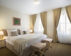 Lejlighedshotel Apartments Belvedere - Liburnia (Lovran, Kroatien)