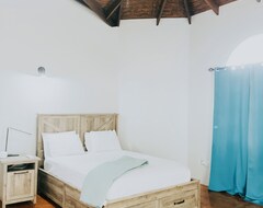 Koko talo/asunto Oceanview Villa + Suv Rental At No Added Cost (St George's, Grenada)
