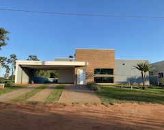 Entire House / Apartment Rivieira De Santa Cristina 1 (Arandu, Brazil)