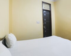 Hotel SPOT ON 61003 Kailash Dham (Noida, India)