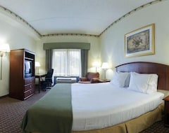 Holiday Inn Express Hotel & Suites-North East, An Ihg Hotel (North East, USA)