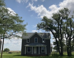 Casa/apartamento entero Historic Farmhouse Retreat Amidst Beautiful Fields (Canton, EE. UU.)