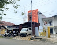 Otel Reddoorz Near Gor Lagaligo Palopo (Palopo, Endonezya)