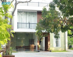 Khách sạn Shanthi Villa Resort (Anuradhapura, Sri Lanka)