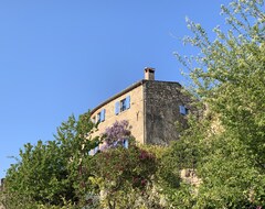 Toàn bộ căn nhà/căn hộ The Blue House Close To The Gorges Of The ArdÈche (Lagorce, Pháp)