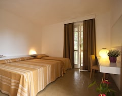 Apart Otel Residence Golfo Della Lacona (Capoliveri, İtalya)