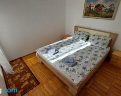 Koko talo/asunto Apartman Sabadin (Omišalj, Kroatia)
