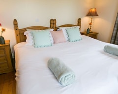 Cijela kuća/apartman Y Beudy - A Sea View That Sleeps 2 Guests In 1 Bedroom (Isle of Eriska, Ujedinjeno Kraljevstvo)
