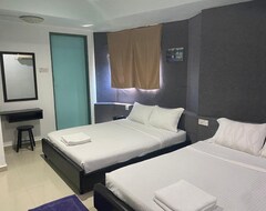 Khách sạn Oyo 90849 Hotel Hanarilla (Seri Manjung, Malaysia)