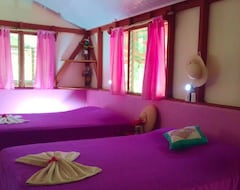 Hotelli Fidelito Ranch & Lodge (Playa Tambor, Costa Rica)