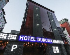 Khách sạn Nine (Incheon, Hàn Quốc)