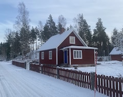 Toàn bộ căn nhà/căn hộ Swedish House In A Secluded Location And Near The Lake (Emmaboda, Thụy Điển)