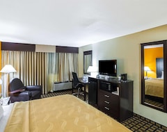 Hotel Quality Inn & Suites Cincinnati Downtown (Cincinnati, USA)
