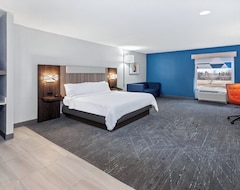 Holiday Inn Express Hotel & Suites Chicago-Algonquin, an IHG Hotel (Algonquin, USA)