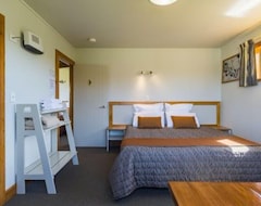 Bed & Breakfast Eden's Edge Backpackers Lodge (Motueka, Novi Zeland)