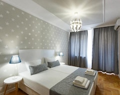 Khách sạn Dunav Apartment House (Sofia, Bun-ga-ri)