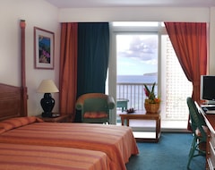 Khách sạn Hotel La Bateliere (Fort de France, French Antilles)