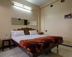 Hotelli Spot On 45084 Hotel Navaratna Deluxe (Karwar, Intia)