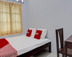 Otel Oyo 92429 Vania Guest House (Deli Serdang, Endonezya)