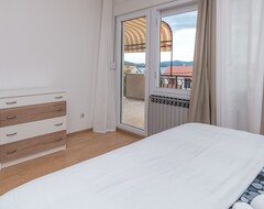 Hotel Apartments Vojin (Okrug Gornji, Hrvatska)