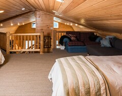 Koko talo/asunto Cabin, 6 Bedroooms + Loft, 4.5 Baths (Brian Head, Amerikan Yhdysvallat)