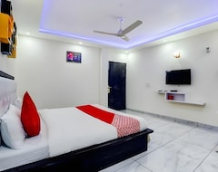 OYO 60694 Hotel Plaza Lodge (Gwalior, India)