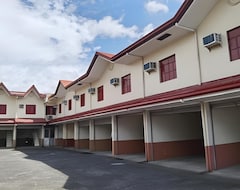 Khách sạn Ridge Park Hotel (Santo Tomas, Philippines)