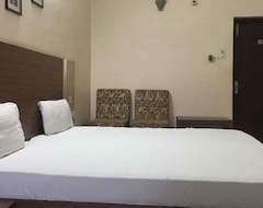 Hotel Shree Sai Shraddha (Raigarh, India)