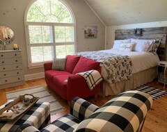 Entire House / Apartment Cozy Carriage House Apartment On Horse Farm (Ellijay, USA)