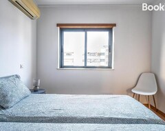 Entire House / Apartment At15 Cosmopolitan 3 Bedroom, 2 Bathroom Apartment In Portimao (Portimâo, Portugal)