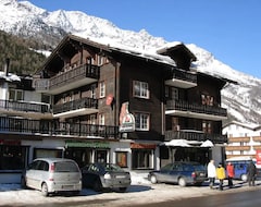 Hotelli Bergheimat & Moonlight (Saas Grund, Sveitsi)