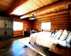 Koko talo/asunto New Build Modern Log Cabin (Alpine, Amerikan Yhdysvallat)