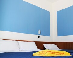 Hotel San Remo - All Inclusive - Fronte Mare - Spiaggia Privata (Martinsicuro, Italien)