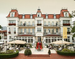 Khách sạn Villa Esplanade Mit Aurora (Ostseebad Heringsdorf, Đức)