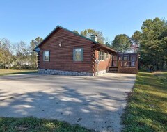 Casa/apartamento entero Family And Pet Friendly Countryside Cabin With Spacious Yard. (Jeffersonville, EE. UU.)