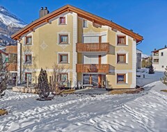 Toàn bộ căn nhà/căn hộ 2-room Apartment On The Ground Floor, With About 60 M2. (Celerina-Schlarigna, Thụy Sỹ)