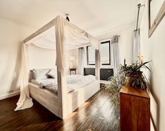 Koko talo/asunto Bedroom In A Stylish Villa In Belvedere (Belvédère, Ranska)