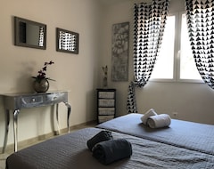 Cijela kuća/apartman Villa Avec Piscine Chauffée Entre Porto Vecchio Et Bonifacio à 10 Min Des Plages (Figari, Francuska)