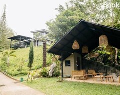 Khu cắm trại Grey Rock Mountain Cabin W/ Jacuzzi (Balamban, Philippines)